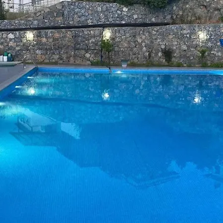 Lejlighed Semiramis Garden *